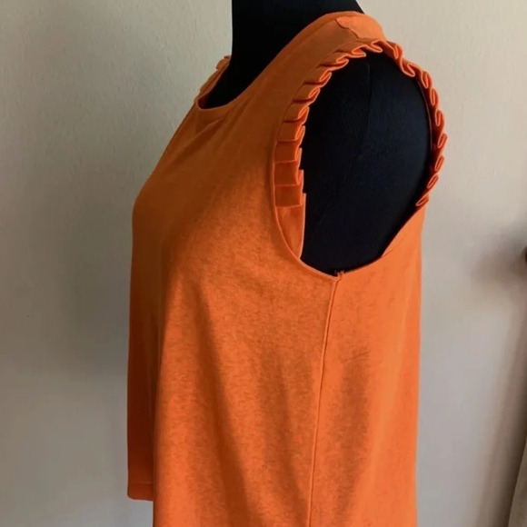 NWT LOFT Pleated Ruffle Shell - Picture 2 of 4